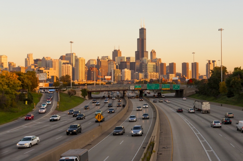 Traffic entering and exiting downtown Chicago